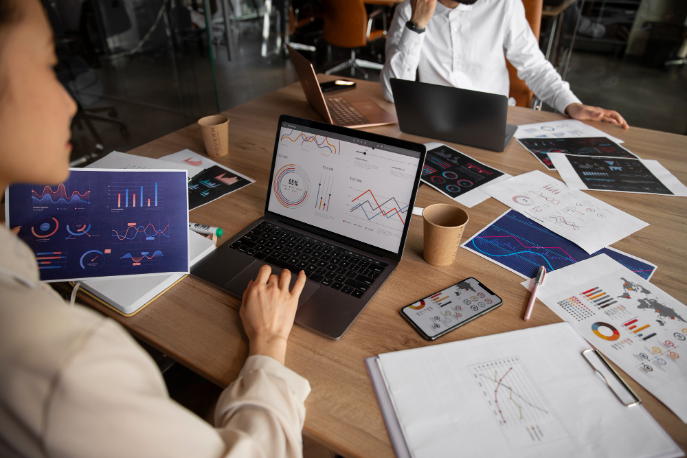 Sua empresa tem presença digital, mas tem estratégia? Veja a diferença e por onde começar